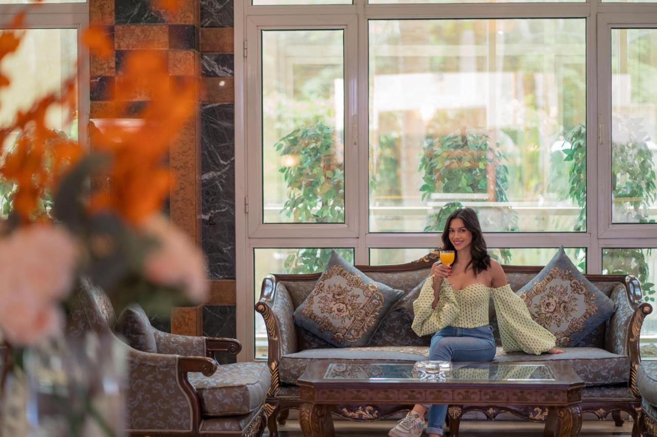 Triumph Plaza Hotel Kairo Exterior foto