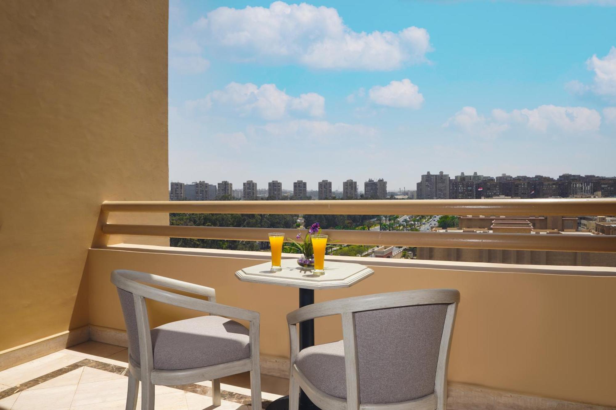 Triumph Plaza Hotel Kairo Exterior foto